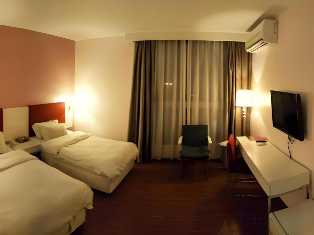 D North Star Hotel & Spa Sandakan Ngoại thất bức ảnh
